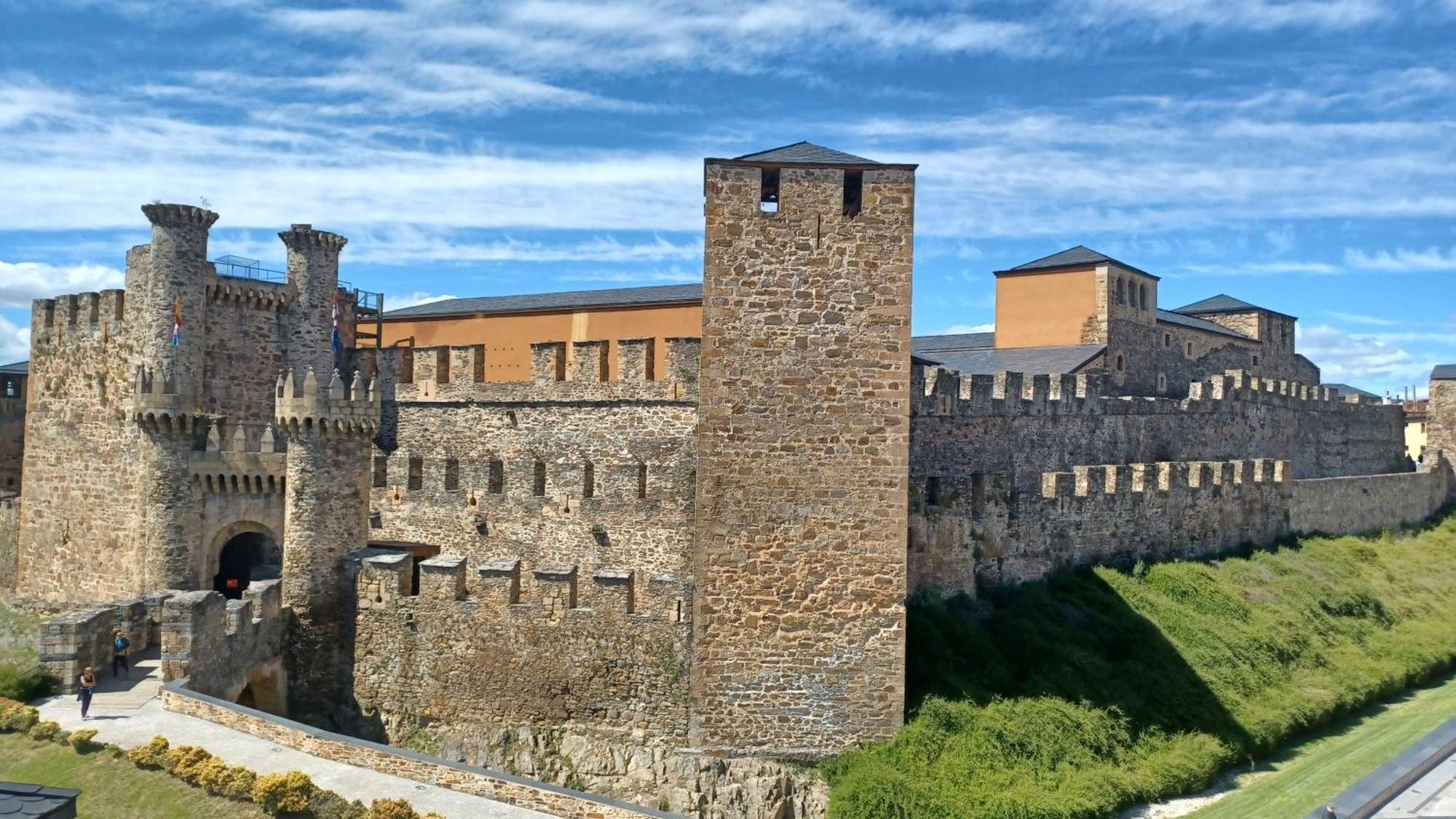 Apartamento Castillo Ponferrada. Kültér fotó